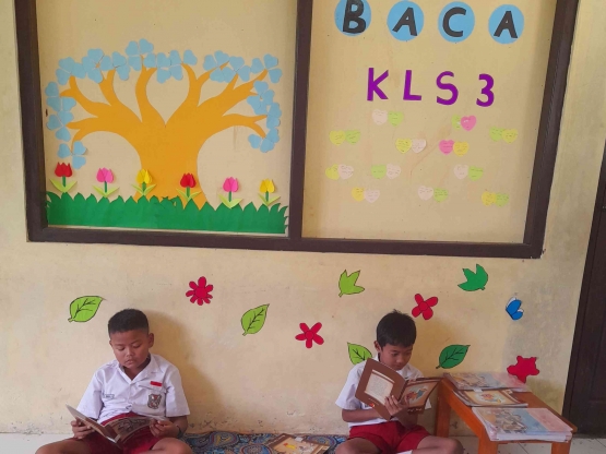 siswa membaca-dokumentasi pribadi