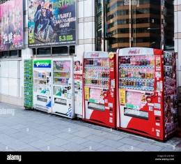 Vending Machine atau di Jepang dinamakan Jidohanbaiki dan disingkat jadi Jihanki (Photo ilustrasi Alamy)