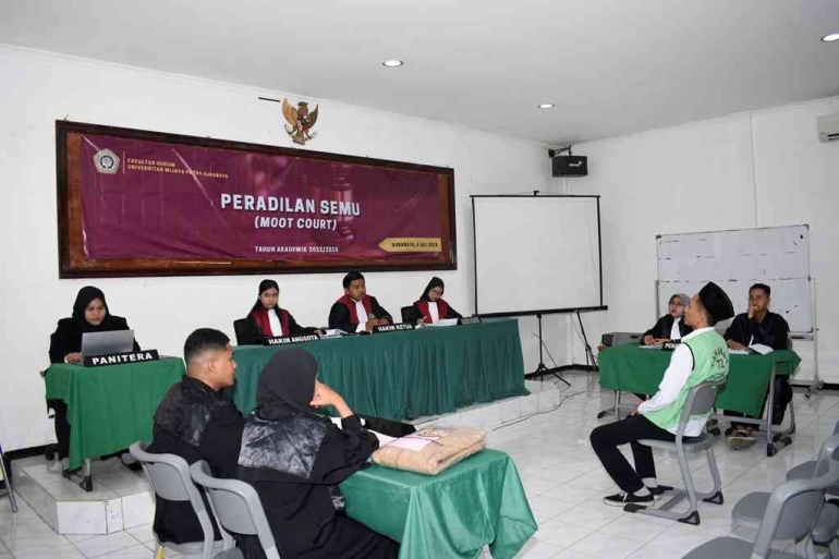 Serunya Belajar Praktik Persidangan Melalui Peradilan Semu - Kompasiana.com