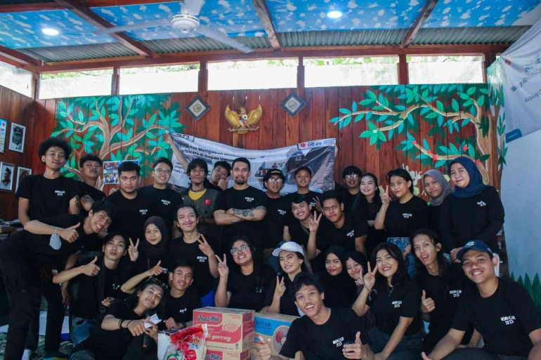 Tim Panitia CSR USNI bersama Dr Geofakta Razali M.IKom