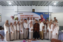 Guru dan Karyawan SMK Muh Dukun (dok. sekolah)