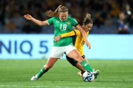 Pertandingan Australia lawan Irlandia berlangsung sengit/ foto: FIFA.com