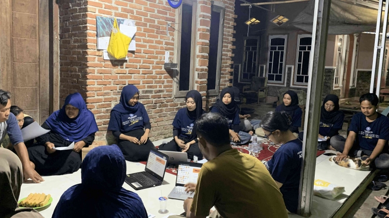Sosialisasi Peningkatan Produk Skala UMKM (foto : dokumentasi pribadi)