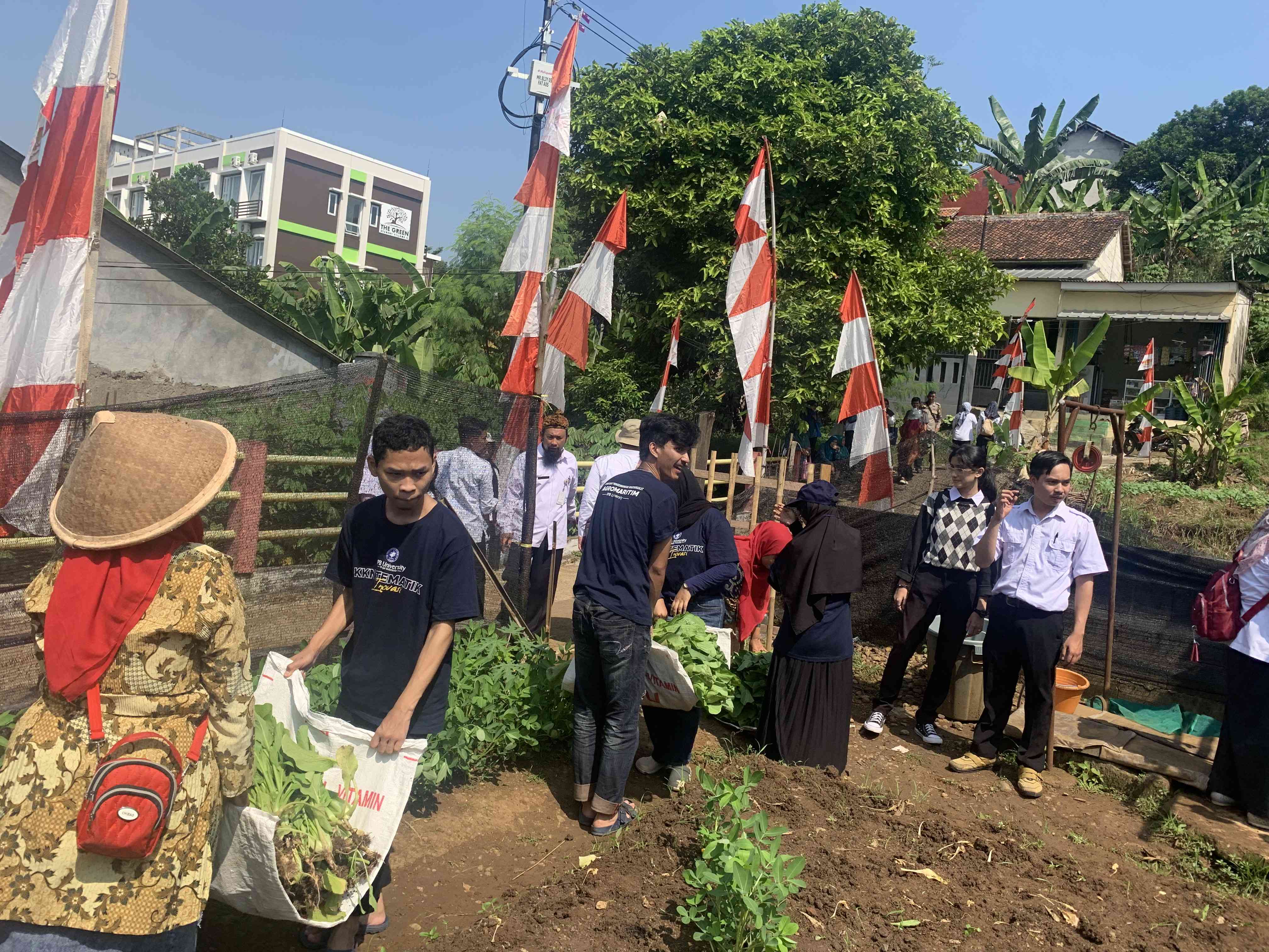 Mahasiswa KKN-T IPB Bekerja Sama Dengan Beberapa Stakeholder Dalam ...