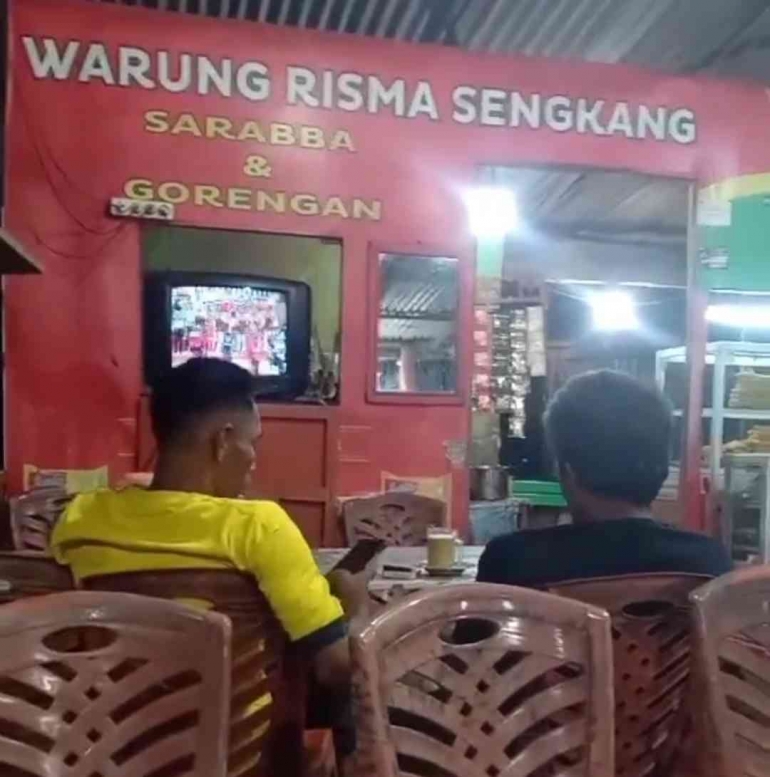 Warung Sarabba di Pai, jalan poros Makassar - Maros (foto dok pribadi/Nur Terbit)