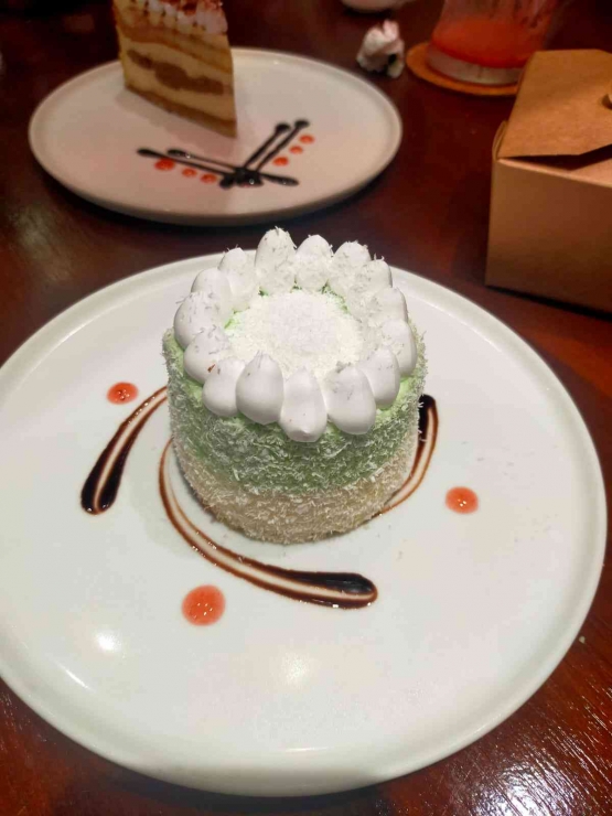 sumber Klepon dessert