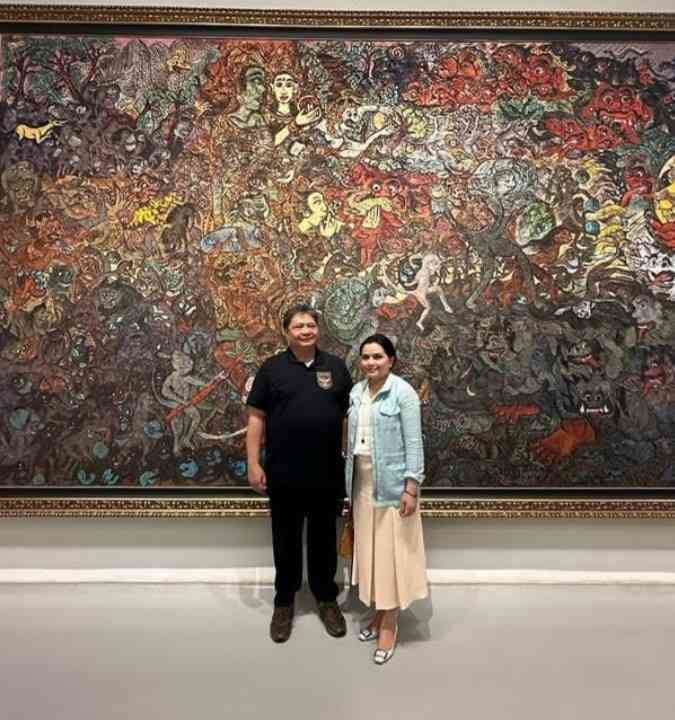 Ketum Partai Golkar Airlangga Hartarto bersama istri ( dokumen sosmed Yanti Airlangga )