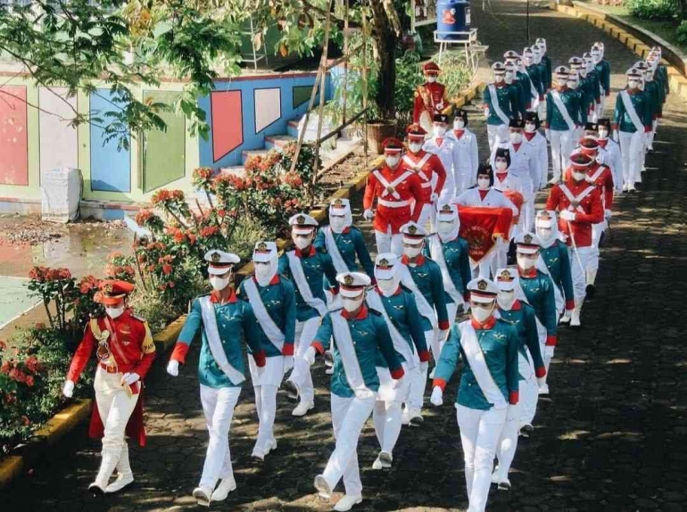 Sekolah unggulan adalah sekolah yang dibentuk dari mindset, leadership dan sistem | Foto: @Hitzsmansacjr