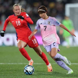 Aksi Hinata Miyazawa di pertandingan melawan Norwegia/foto: FIFA com