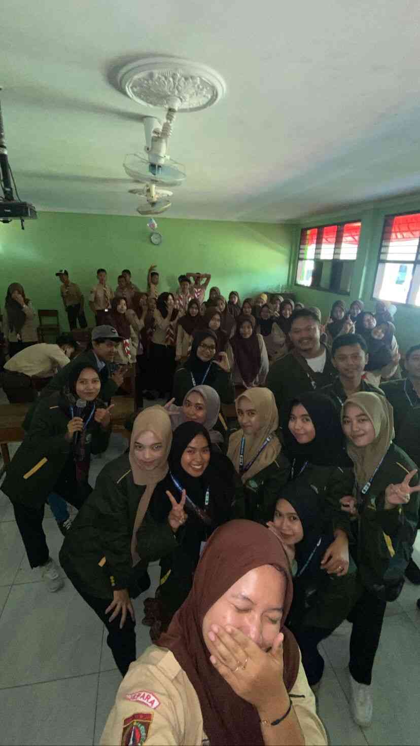 Sosialisasi PMB UNISNU Di SMA Islam Al Hikmah Mayong Oleh Tim KKN XV ...