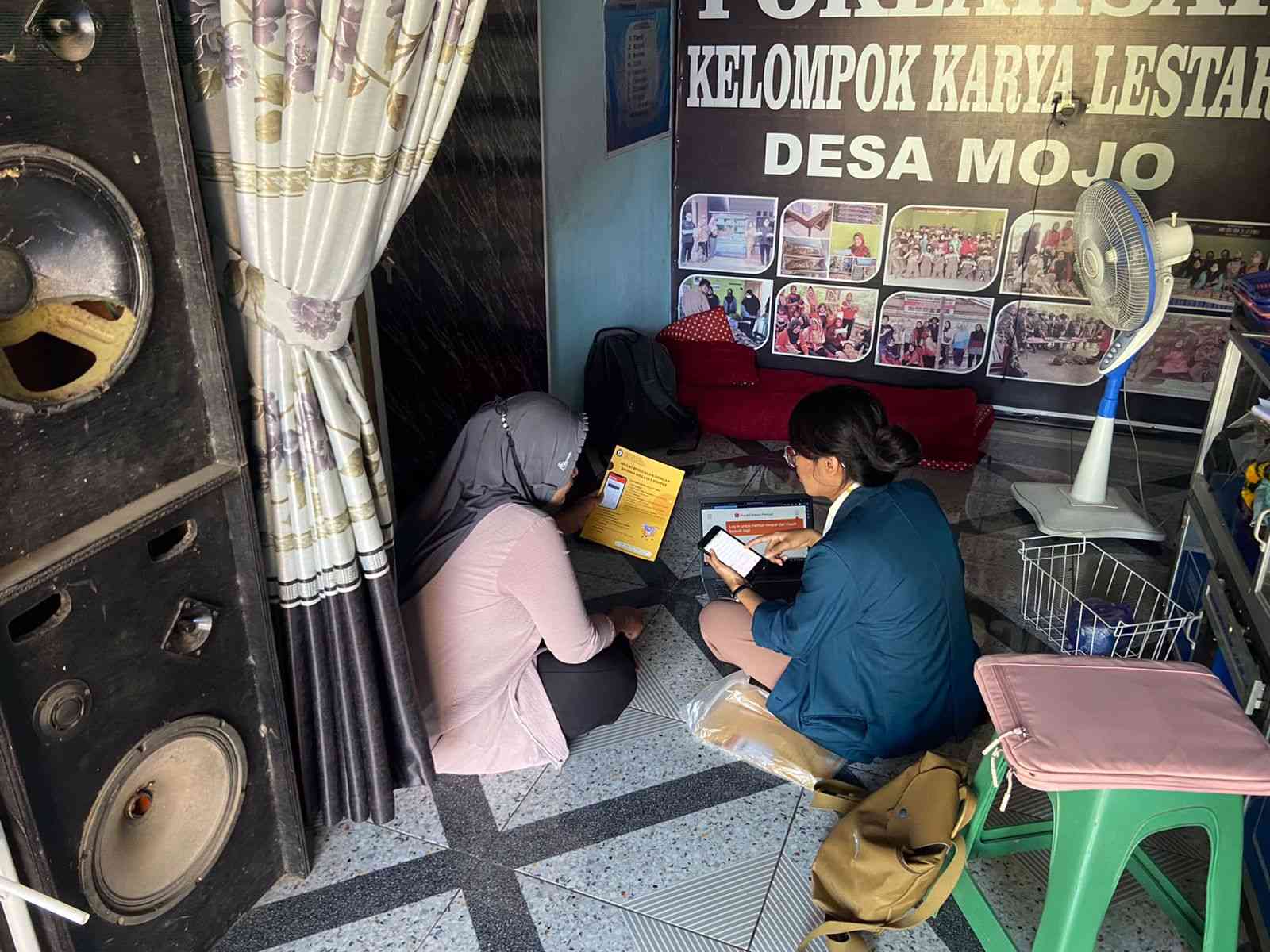 Tingkatkan UMKM, Mahasiswa KKN UNDIP Berikan Pelatihan Penggunaan E ...