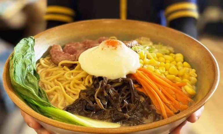 Zenbu Rice 4 Rekomendasi Ramen Bersertifikat Halal di Tunjungan Plaza! Halaman 1 ...