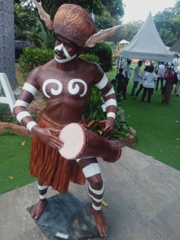 Patung Pria Papua (dokpri)