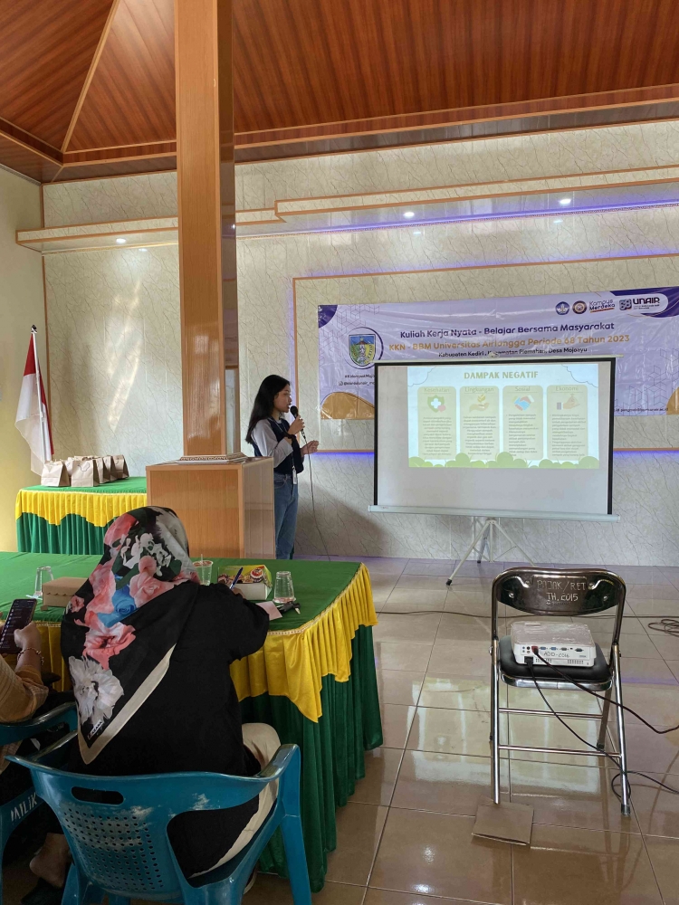 Gambar 2. Pemaparan materi oleh Audhita/Dok pribadi