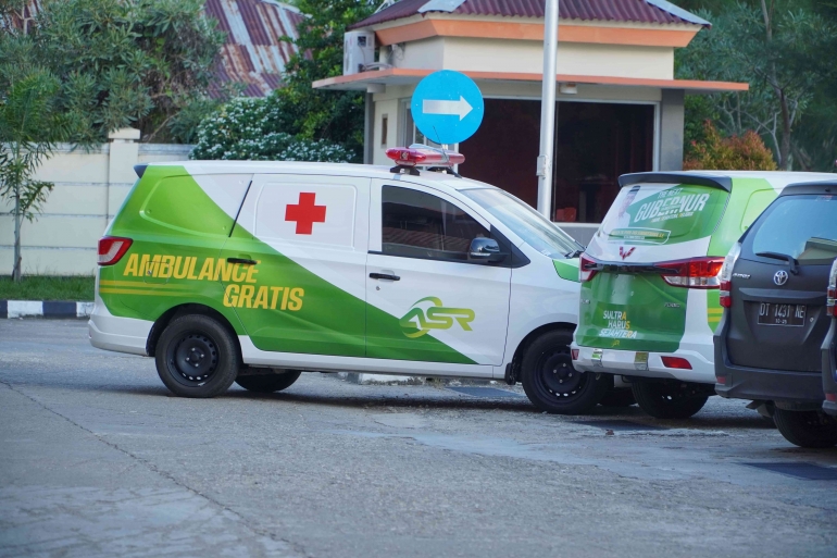 Layanan Ambulans Gratis ASR (Sumber: Gerakan Sultra Maju)