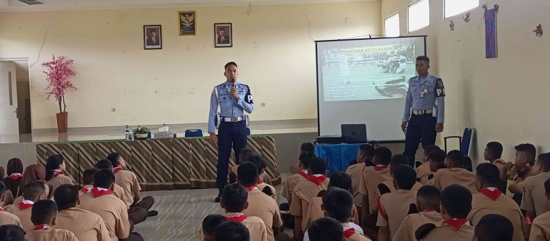 Pendidikan emosional dan sosial untuk melindungi siswa dari kekerasan (Dok. Pribadi)