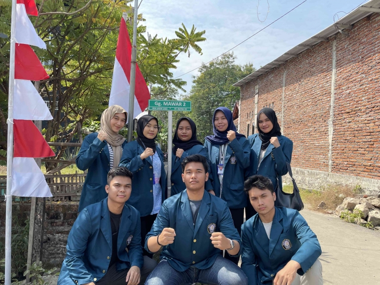 Plang Nama Jalan Desa Cibiyuk (dok. pribadi)