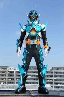 Tampilan Full Body Kamen Rider Gotchard | Sumber: The Illuminerdi