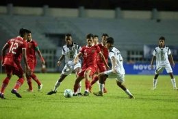 Pemain Indonesia (merah) saat lawan Timor Leste. (dok PSSI)
