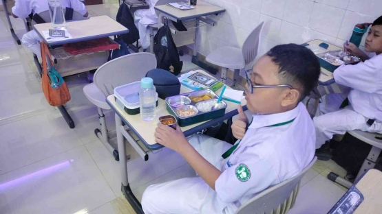 Sumber Gambar : Dok. Humas Yys (Siswi SMP Islam Al Azhar 9 Kemang Pratama)