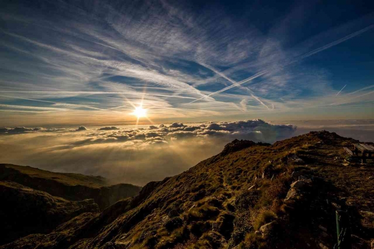 illustration of a beautiful sunrise (source: pixabay.com)