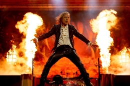 Bruce Dickinson. (Dok Facebook/Iron Maiden via hai.grid.id)