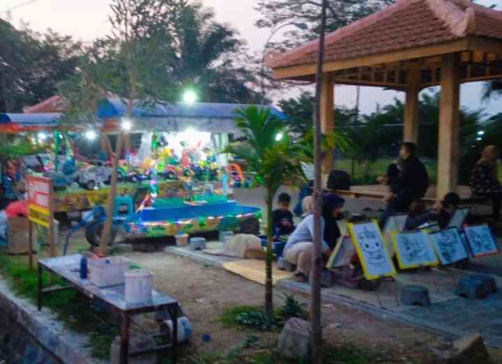 Bersantai di gazebo bersama keluarga dan anak-anak (dokpri)Â
