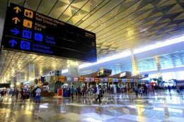 Kewajiban penumpang internasional mengisi E-CD | Foto: Bandara Soekarno-Hatta Terminal 3 (Sumber: Angkasa Pura II via Kompas.com)