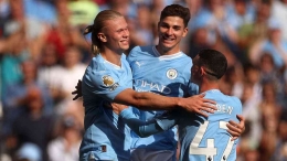 Pemain Manchester City merayakan gol ke gawang Fulham. (via eurosport.com)
