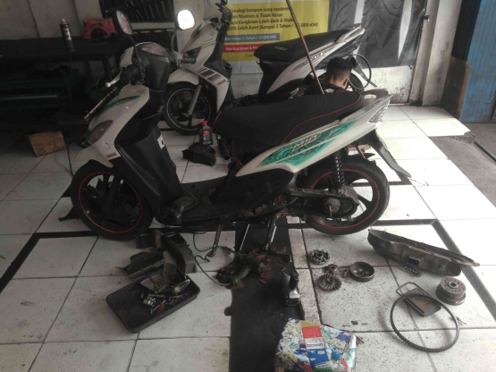 Motor saya sedang dalam tahap pembersihan | Sumber: Dok. Pribadi