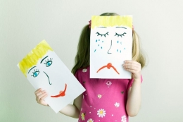 Ilustrasi anak trauma, trauma pada anak karena terjaring razia rambut di sekolah.(Shutterstock via kompas.com)