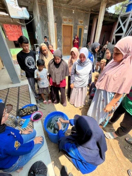 Dokumentasi, Pelatihan dan Pemaparan Pembuatan Budikdamber kepada Masyarakat Kampung Ciater, Desa Sukaraja
