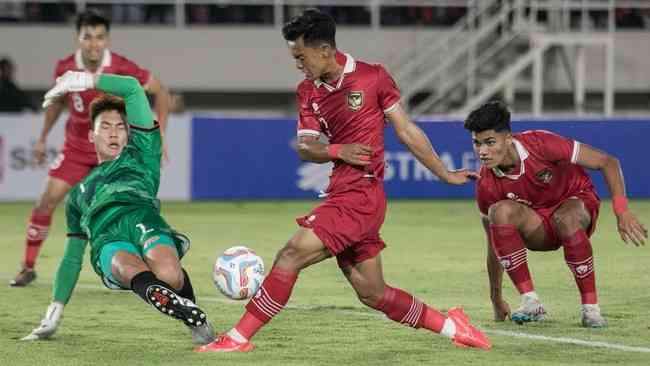 Pratama Arhan turut menyumbang satu gol ke gawang Taiwan. (Sumber: ANTARA POTO via cnnindonesia.com) 