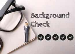 Ilustrasi gambar background check via freepik.com