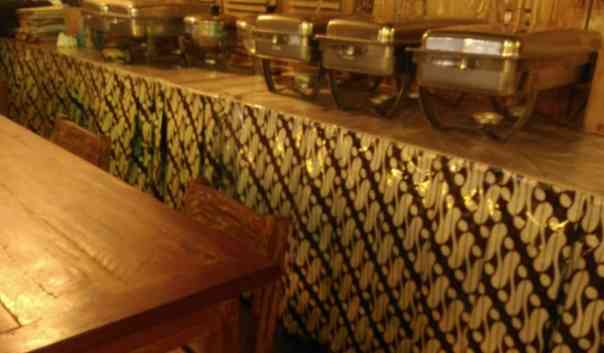 Hindari pemakaian batik untuk taplak meja. | Dokumen pribadi 