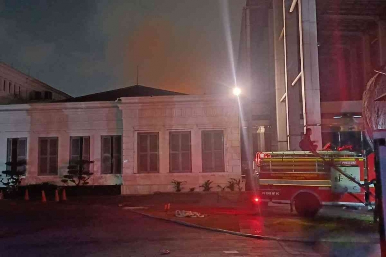 Kebakaran di Museum Nasional Indonesia pada Sabtu (16/9) malam. (Foto: Kompas)