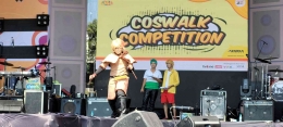 Coswalk Competition (sumber: dok. Ang Tek Khun) 