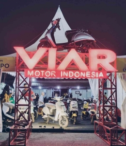 Kenalkan kendaraan listrik kepada masyarakat, Adira Festival tampilkan salah satu stand sepeda dan sepeda motor listrik merk Viar / Dok Pribadi