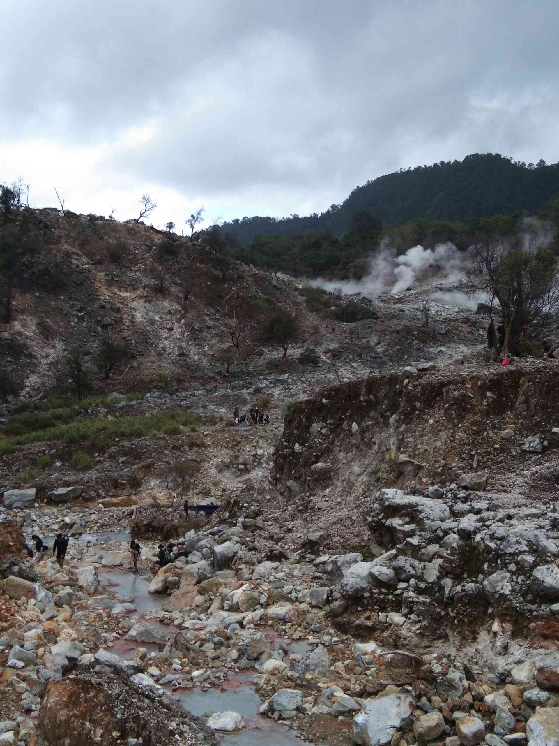 kawah ratu sukabumi