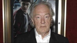 Aktor Michael Gambon, pemeran Albus Dumbledore dalam film Harry Potter, meninggal Kamis (28/9) (sumber: AP/dikutip dari Kompas.Tv) 