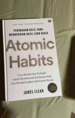 Buku Atomic Habits | Foto : Dokpri