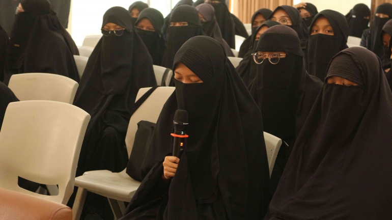 Tes Hafalan Santriwati Mahad Hamalatul Quran Karawang dalam PMB Luar Biasa STIQ ZAD Cianjur