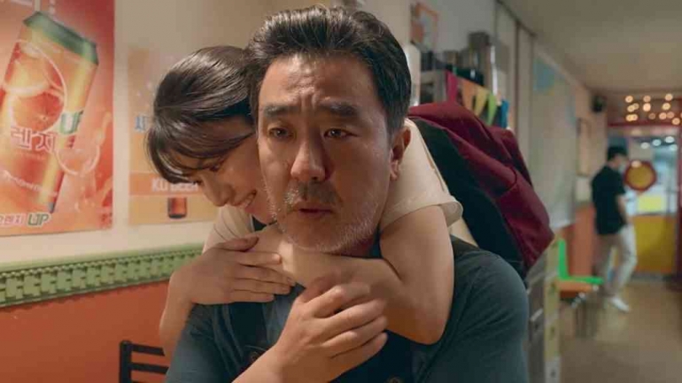 Jang Hee Soo & ayahnya | Dok. Disney+