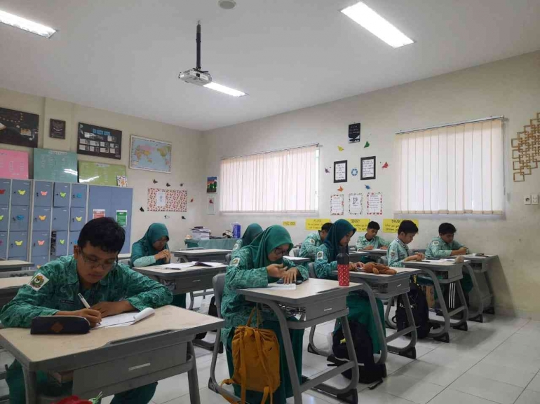 Pelaksanaan KBM siswa SMP Shafiyyatul Amaliyyah - Medan. Dokpri