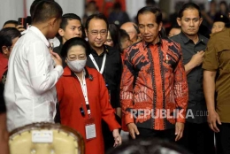 Ketum PDI-P Megawati Soekarnoputri dan Presiden Joko Widodo hadir dalam Pembukaan Rakernas PDI-P di Kemayoran. Foto: https://news.republika.co.id/