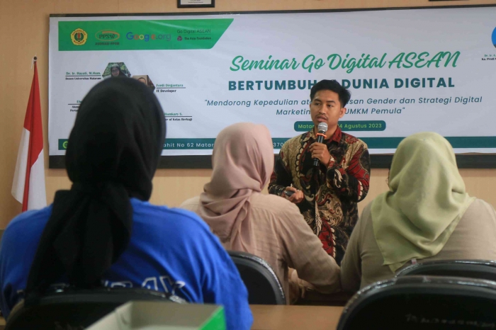 Penyampaian materi dari Founder Kelas Berbagi. Dokpri