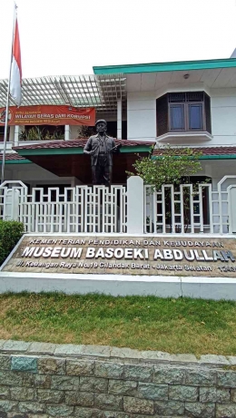 Museum Basoeki Abdullah berada di jalan Keuangan (sumber gambar: dokumen pribadi) 