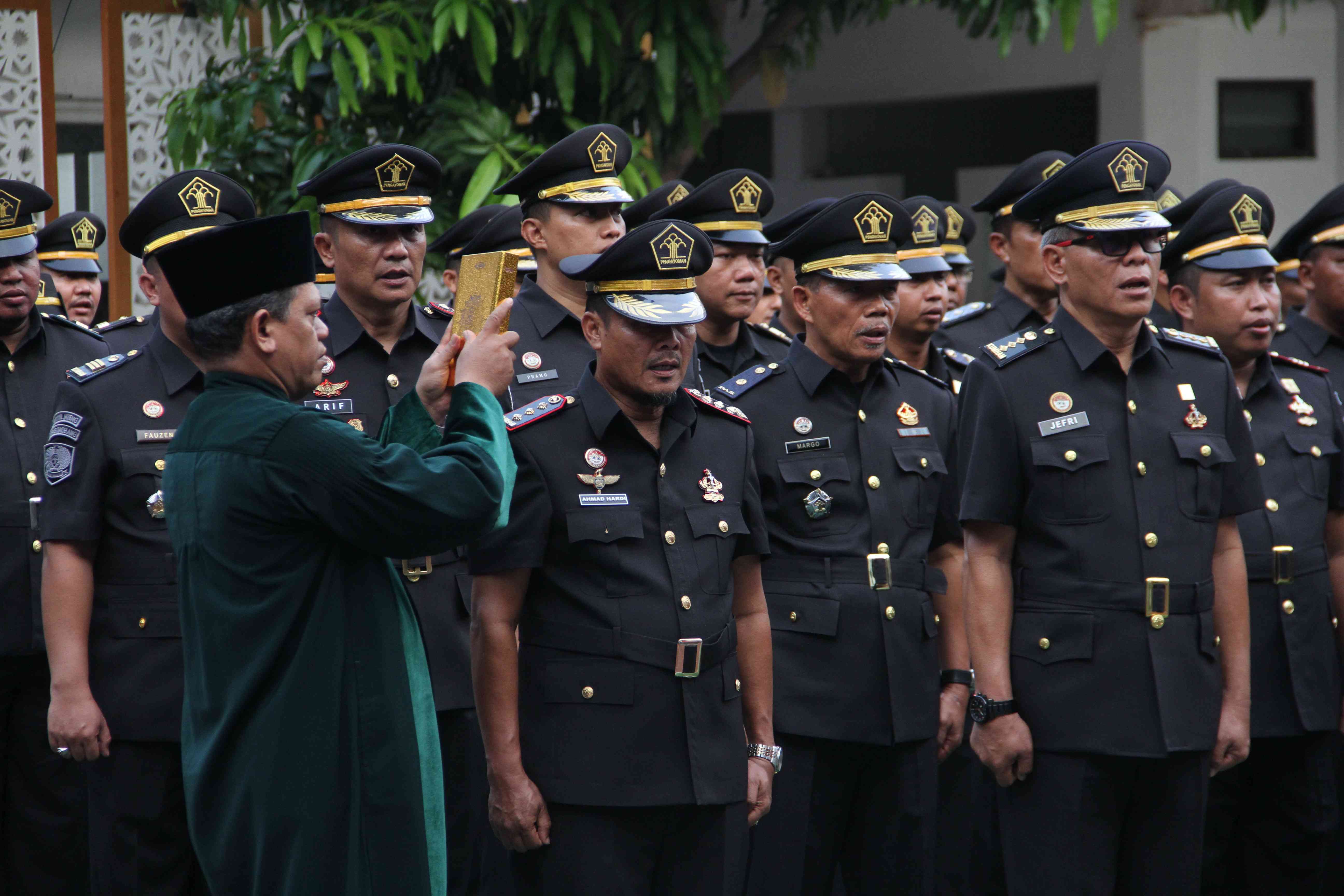 2 Pejabat Administrasi Lapas Khusus Kelas IIA Karanganyar Nusakambangan ...