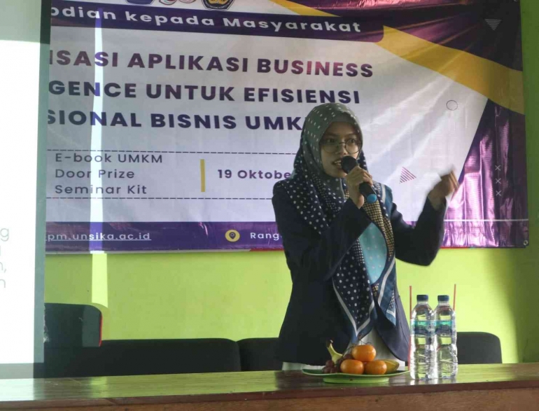 Pemaparan pemateri mengenai Business Intelligence bagi UMKM (Dokpri)