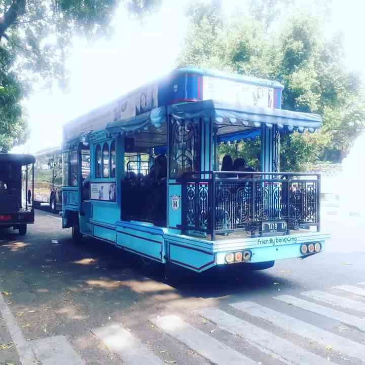Bandung Tour on Bus adalah sarana transportasi wisata mengelilingi Kota Bandung (Dok. Pribadi)
